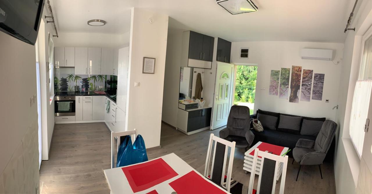 Ferienwohnung House Carlo Ponty Tass Exterior foto