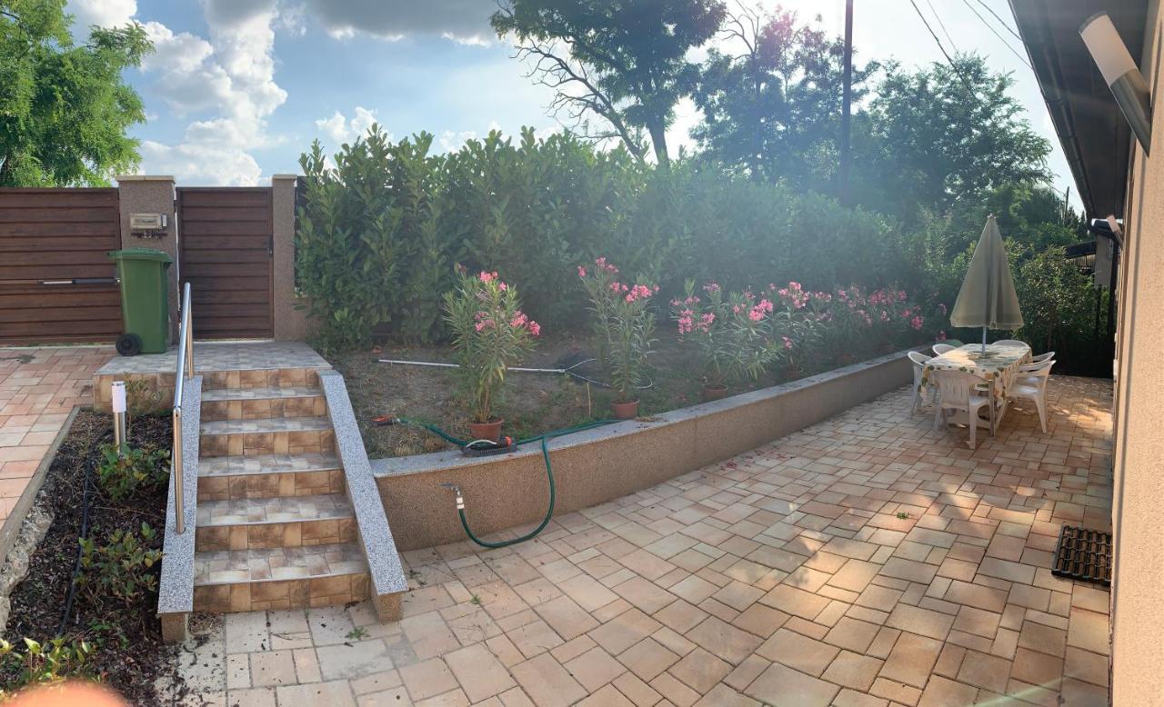 Ferienwohnung House Carlo Ponty Tass Exterior foto